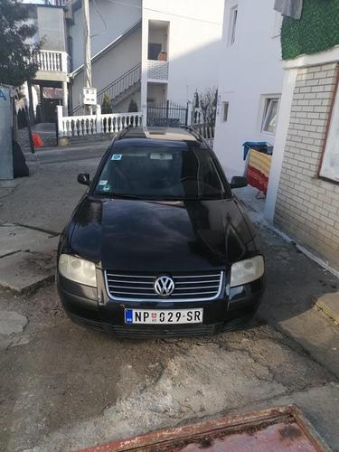 PRODAJEM AUTO