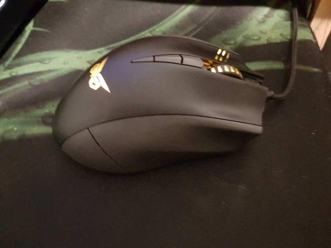 Asus Strix Claw mis
