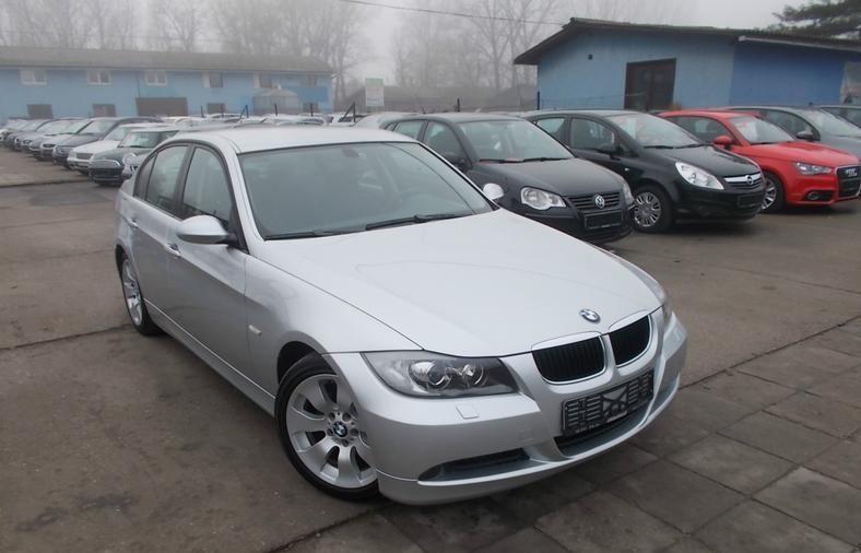BMW-320-2-0-B--05