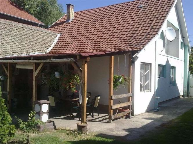 Kuca 140m2 u Kovacica centar