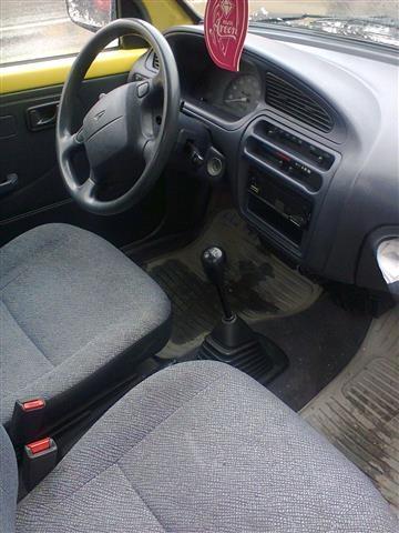 Daihatsu-Cuore--98