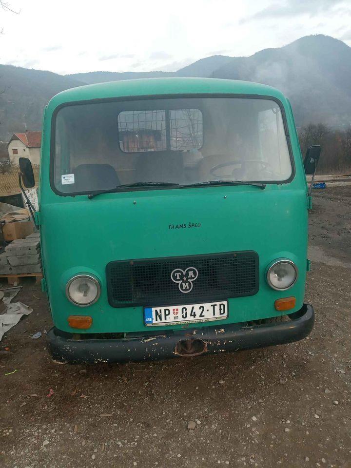 Na-prodaju-tamce