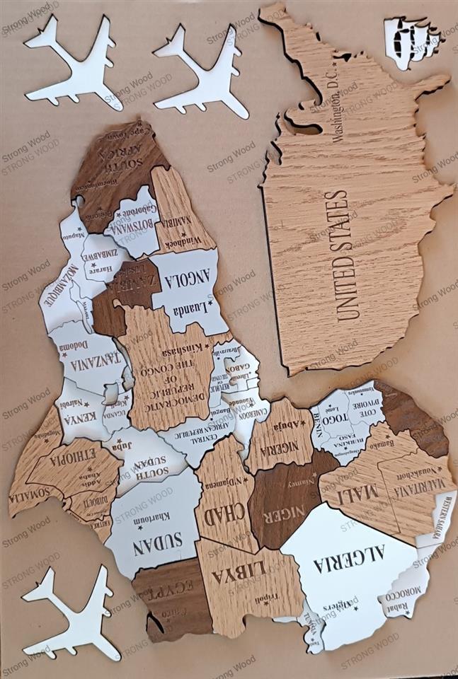 Mapa-sveta-3-D-150-90-sa-podlogom