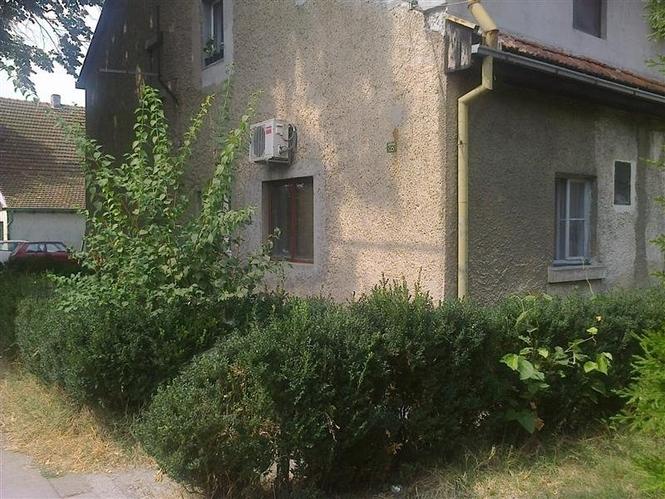 Stan 24m2 Naselje 13.maj, Zemun