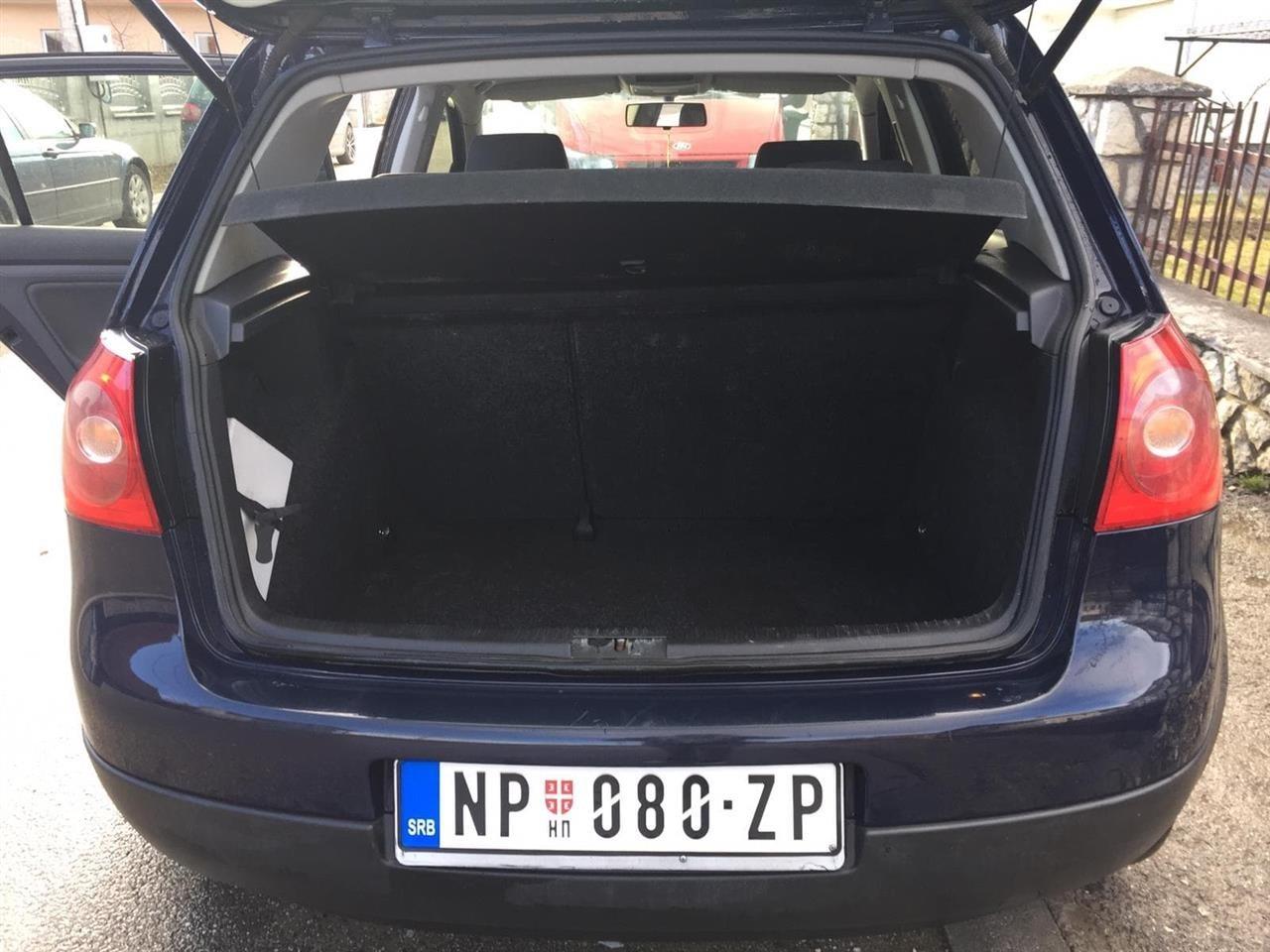 Na-prodaju-golf-5