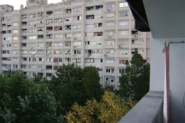 Stan-53m2-u-Sremskoj