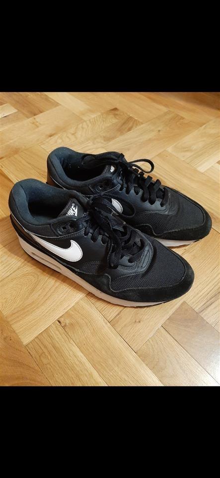 Air-Max-1