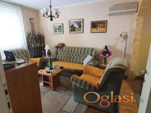 Prodaja-trosobnog-stana-Mičurinova