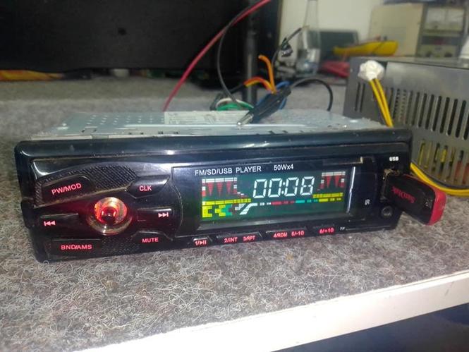 >>> Radio usb , aux <<<
