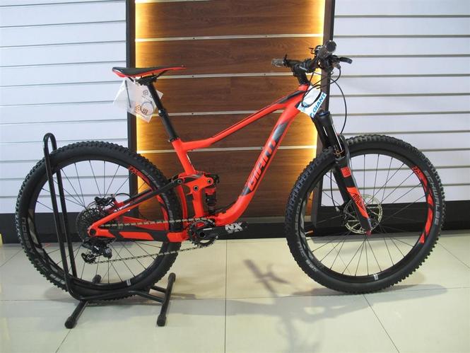 Prodaje se: 2017 Giant Anthem SX