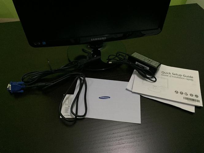 Monitor Samsung SyncMaster SA100
