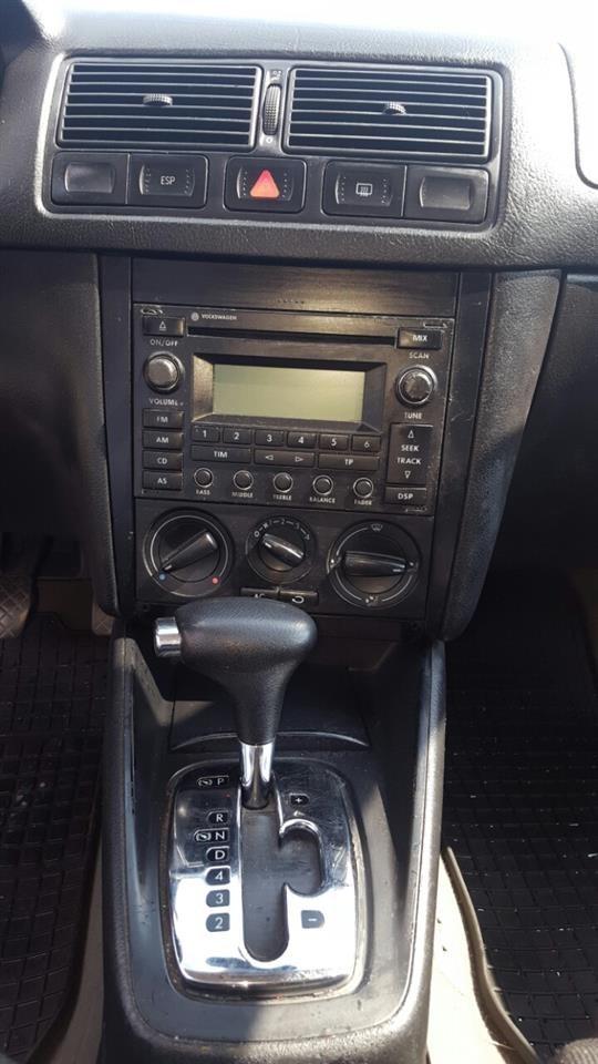 VW-Golf-4-