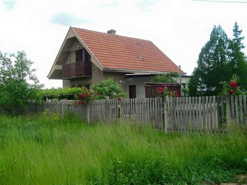 Dve-kuce-u-selu-Vukosic