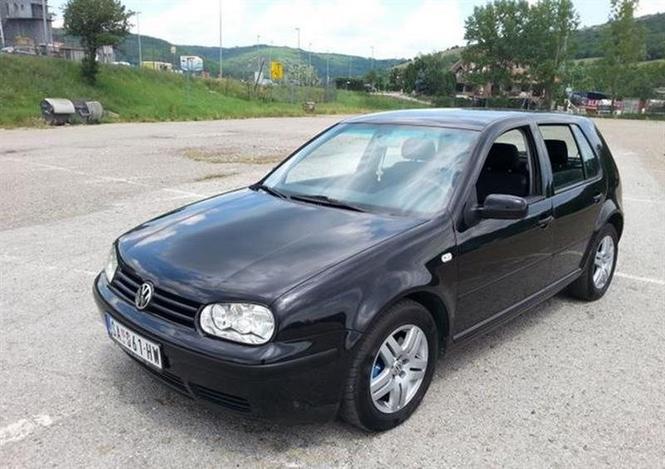 VW Golf IV 1.6 16V FSI -02