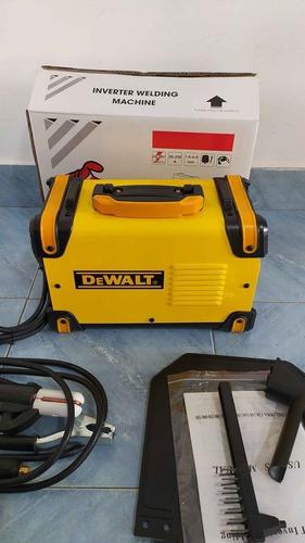 Aparat za varenje DeWalt 400A