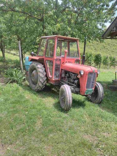 Prodajem traktor