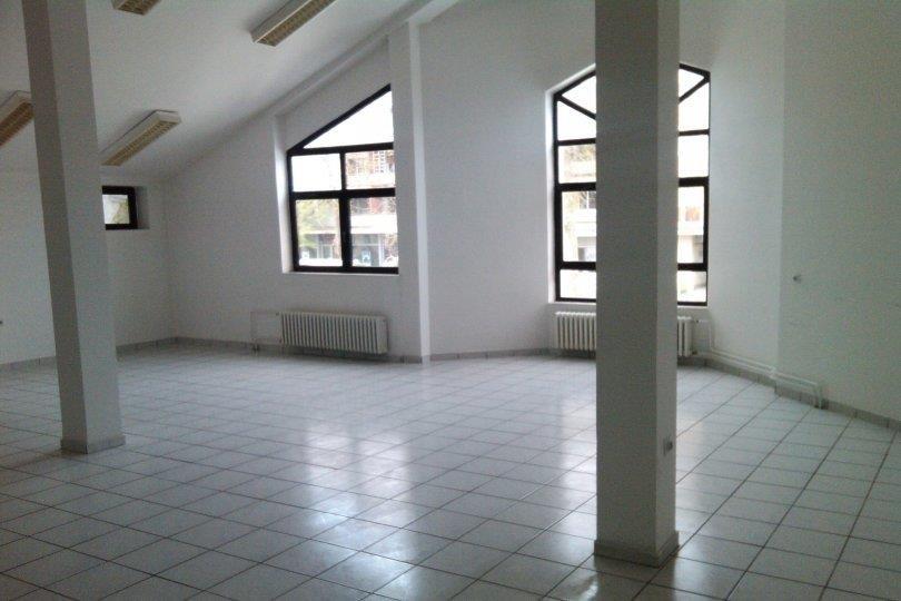 Backa-Palanka-centar-lokal-84m2