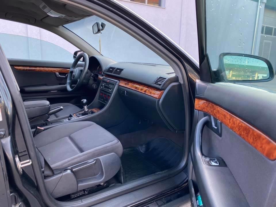 AUDI-A4-2-5-TDI--MANUELNI-6-