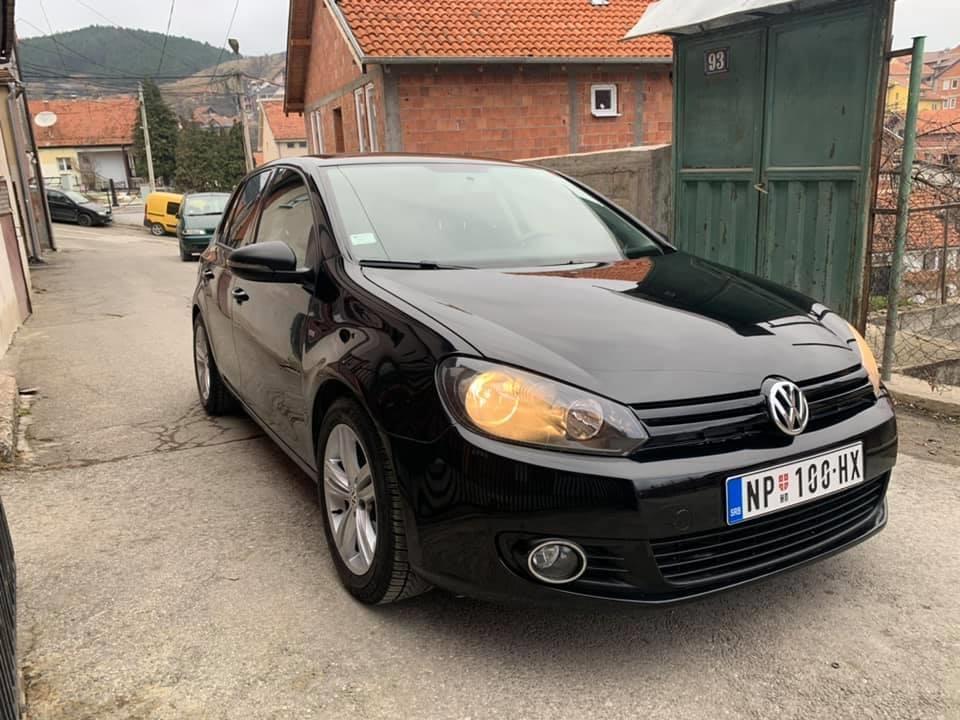 VW-Golf-6-1-6TDI-2011-