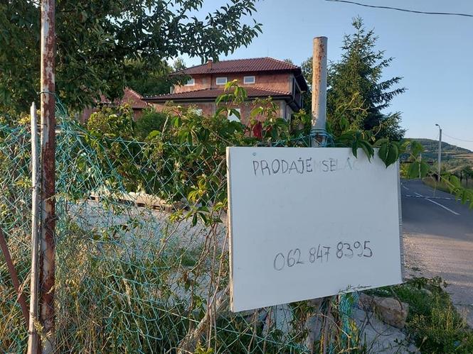 PLAC NA PRODAJU