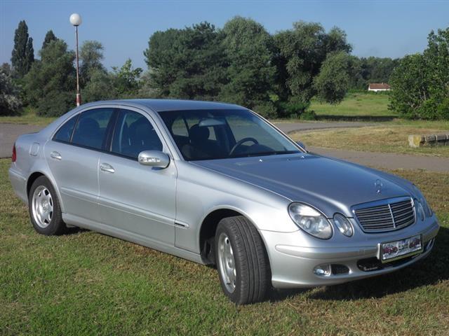 Mercedes E 220 CDI - 03