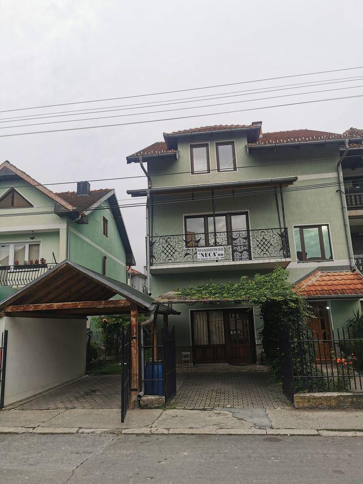 Kuca-na-prodaju---