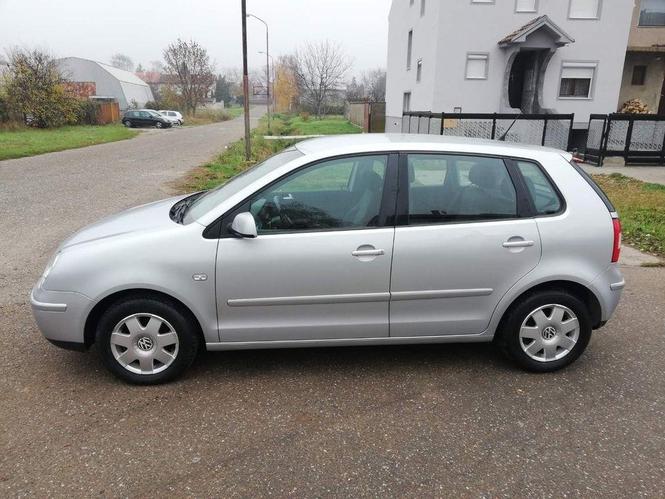 POLO / 206