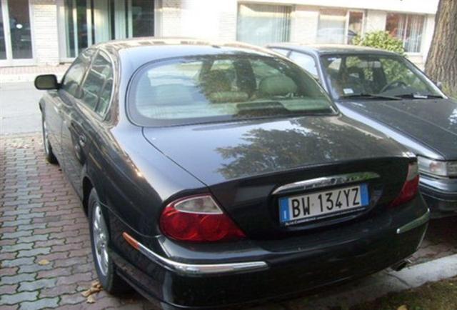 Jaguar-S-Type--00