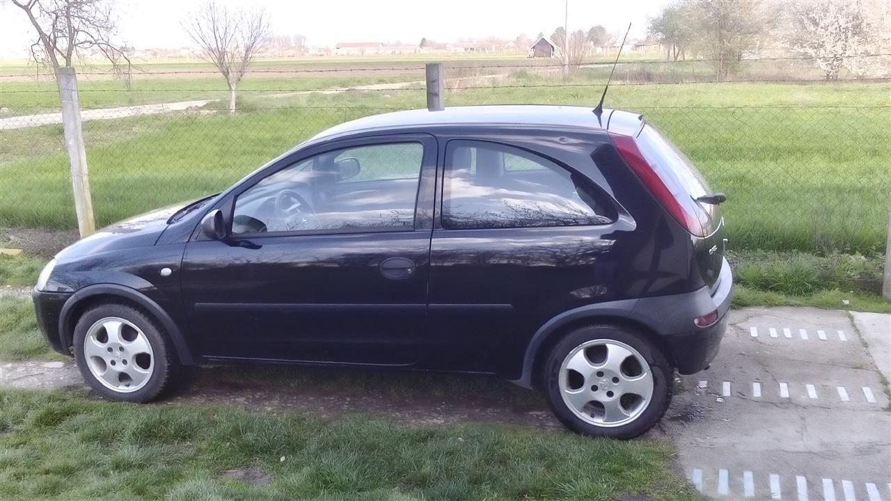 Opel-Corsa-C-1-2
