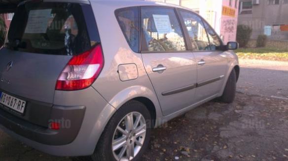 Renault-Scenic-1-9-dci--04