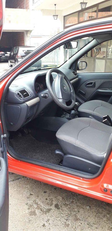 Renault-Clio-1-5-DCI