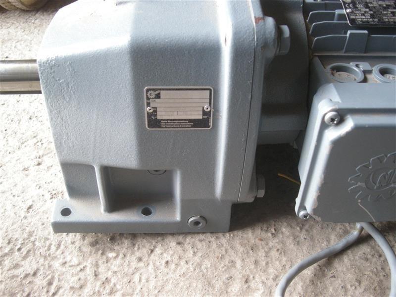 Motor-reduktor