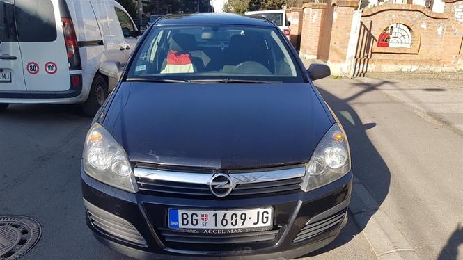 Opel Astra H 1.9Cdti