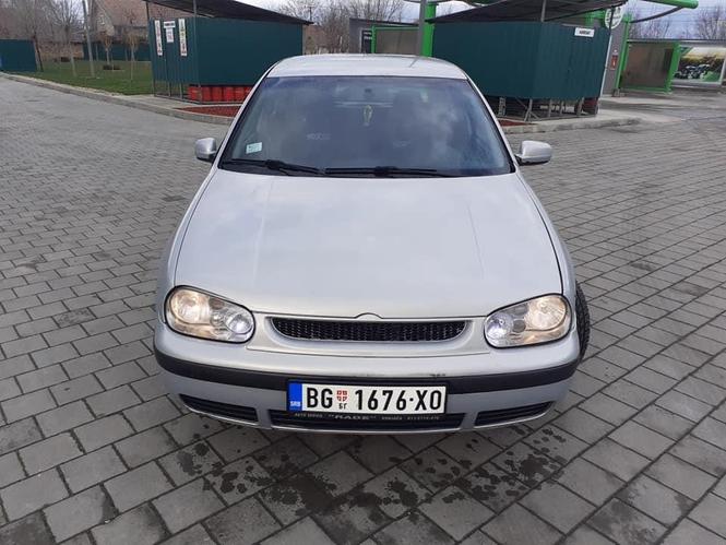 Golf 4