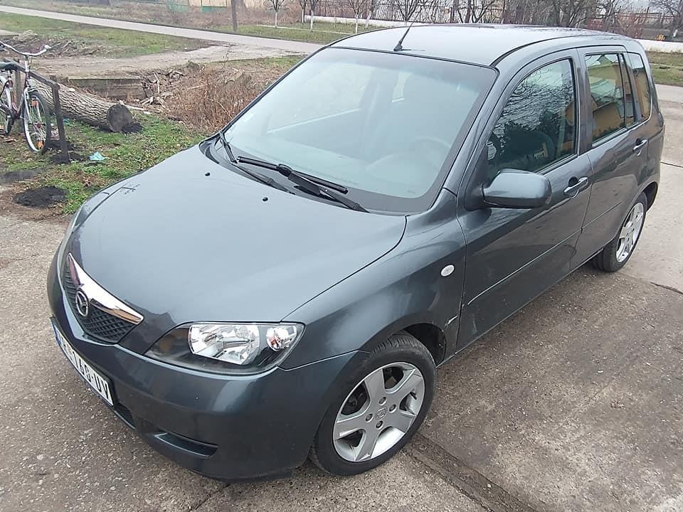 Mazda2