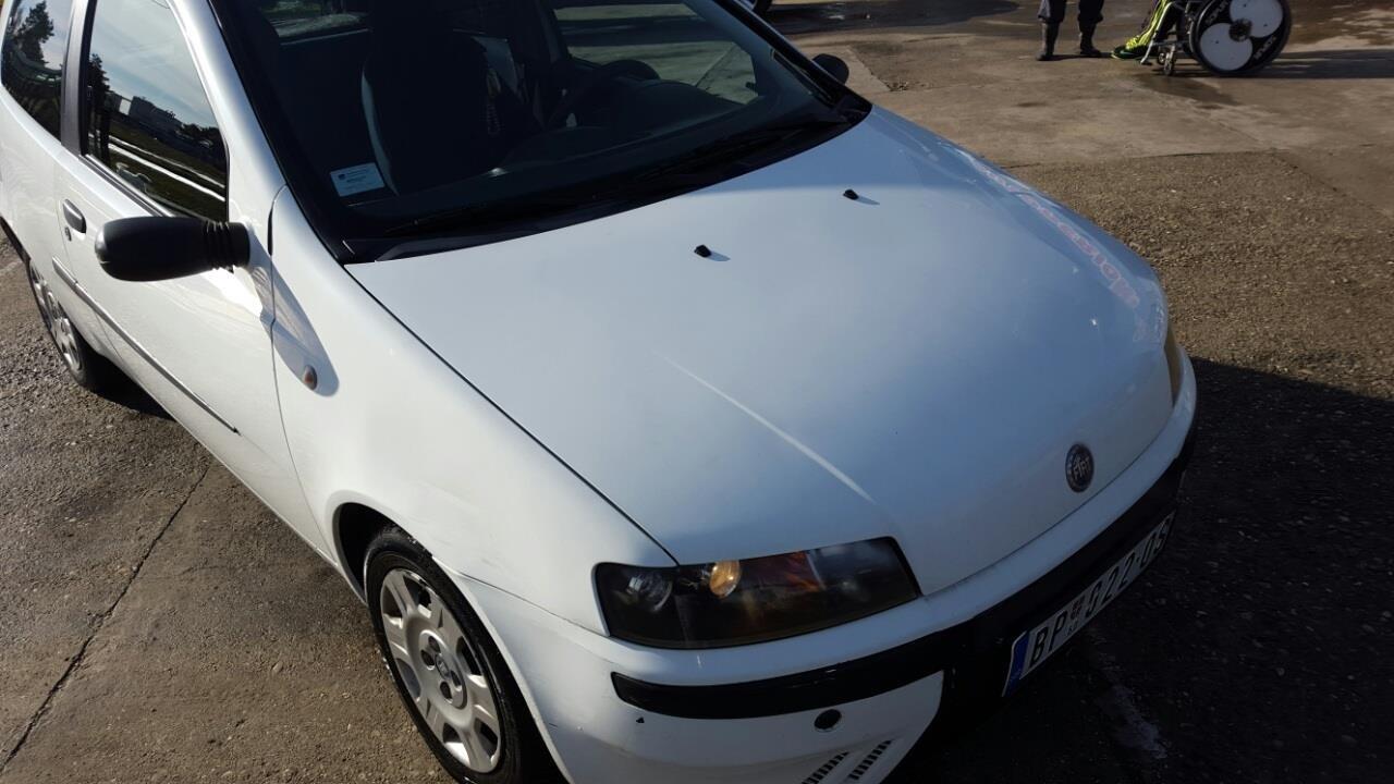 Fiat-Punto-1-9-JTD