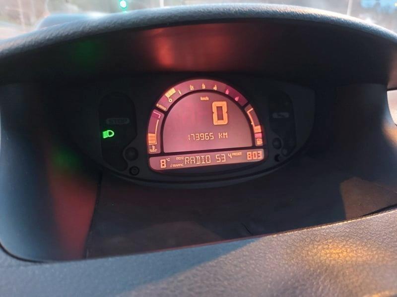 2004-Renault-modus