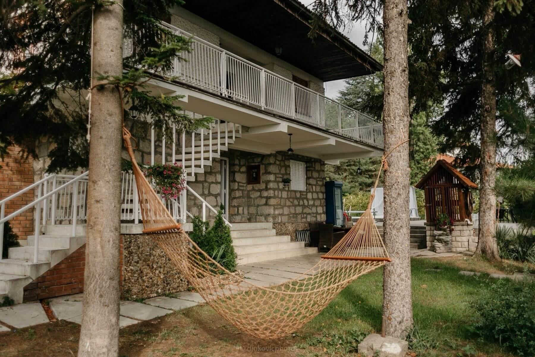 Pool-House-Senka