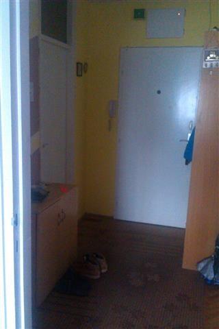 crveni-pevac-stan-47m2