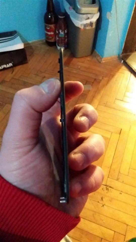 Nova-zadnja-maska-za-iPhone-4