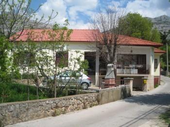 Kuca od 173m2 u Starigrad