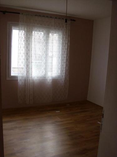 Izdajem kuću u Ilićevu