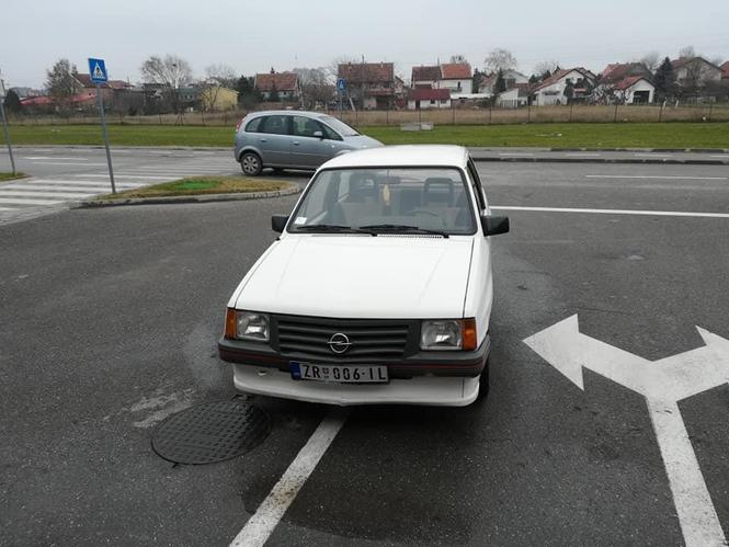 Opel corsa 12s