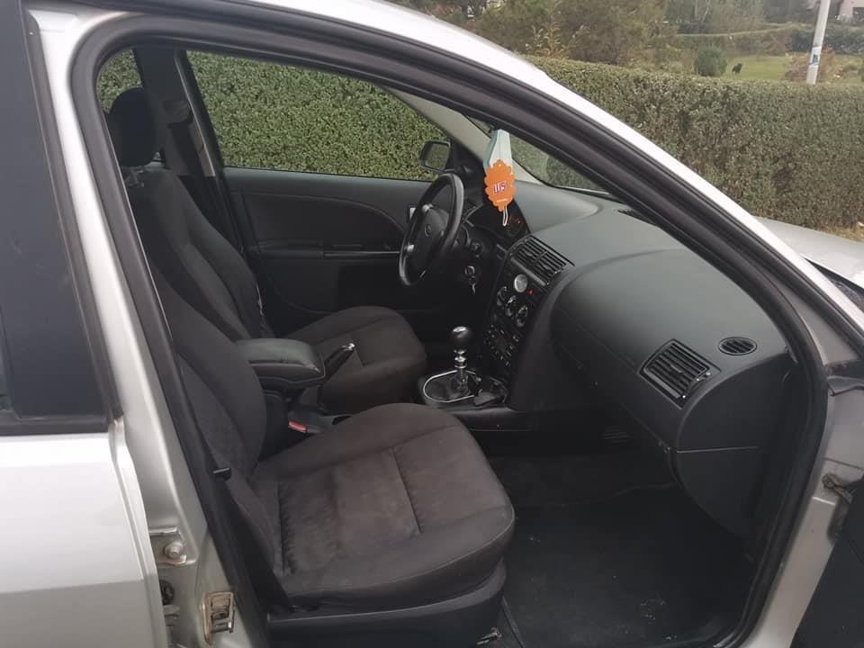 Ford-Mondeo