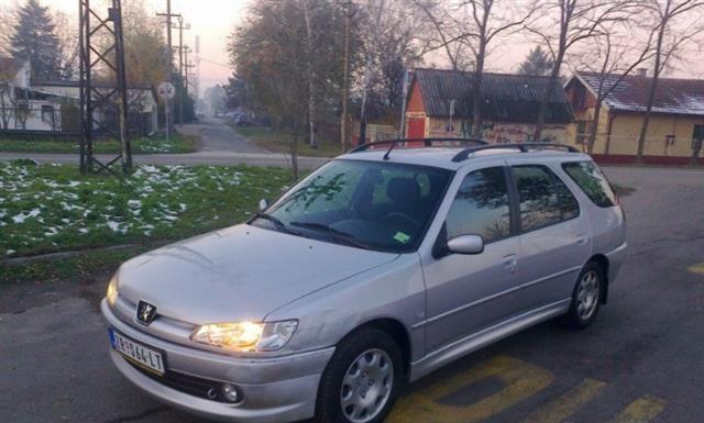 Peugeot 306 - 01