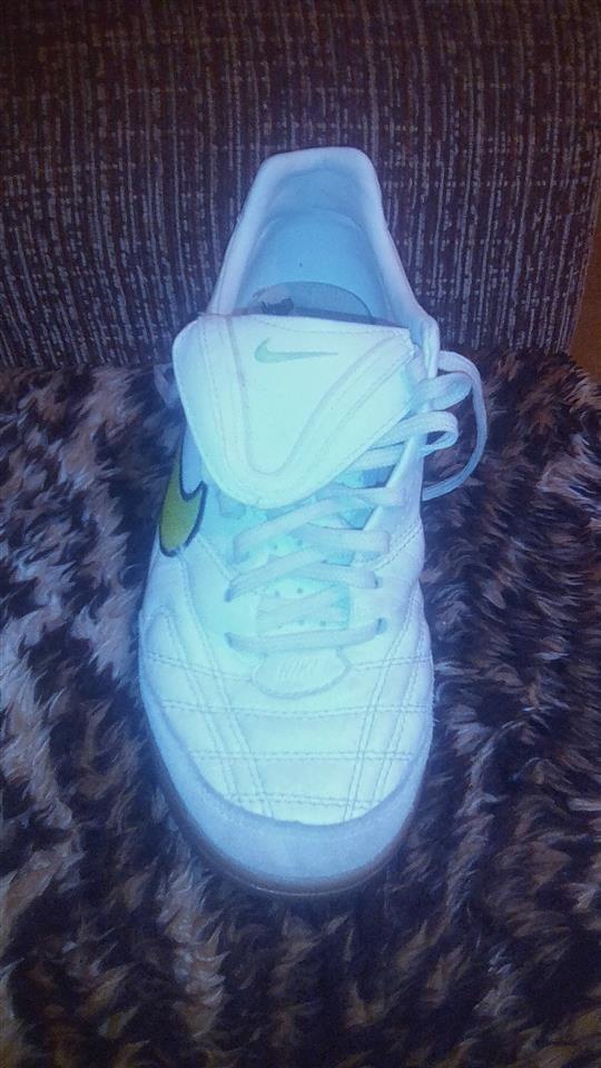Sporske-patike-Nike-