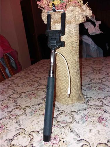 PRODAJEM SELFIE STICK