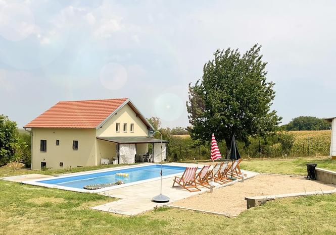 Vila Maradik
