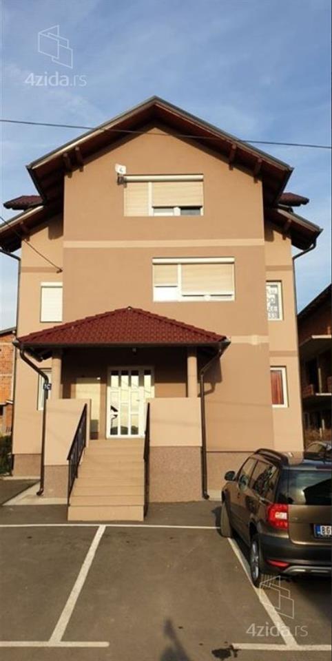 Uknjizen-2-soban-stan-Jajinci