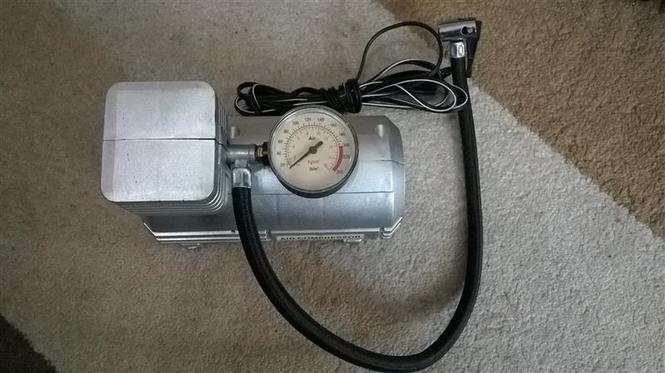 Autokompresor 12V